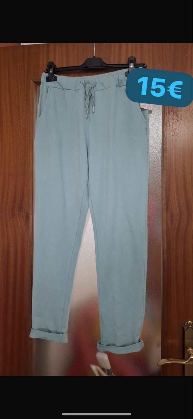 Pantalón fino verde amarillo y coral