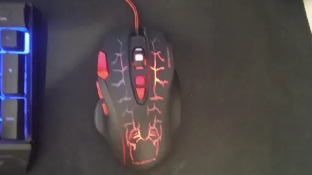 Pack Gaming Teclado + Ratón + Alfombrilla DHG