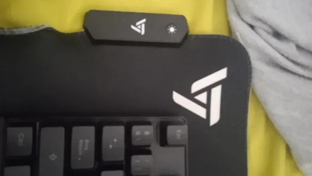 Pack Gaming Teclado + Ratón + Alfombrilla DHG