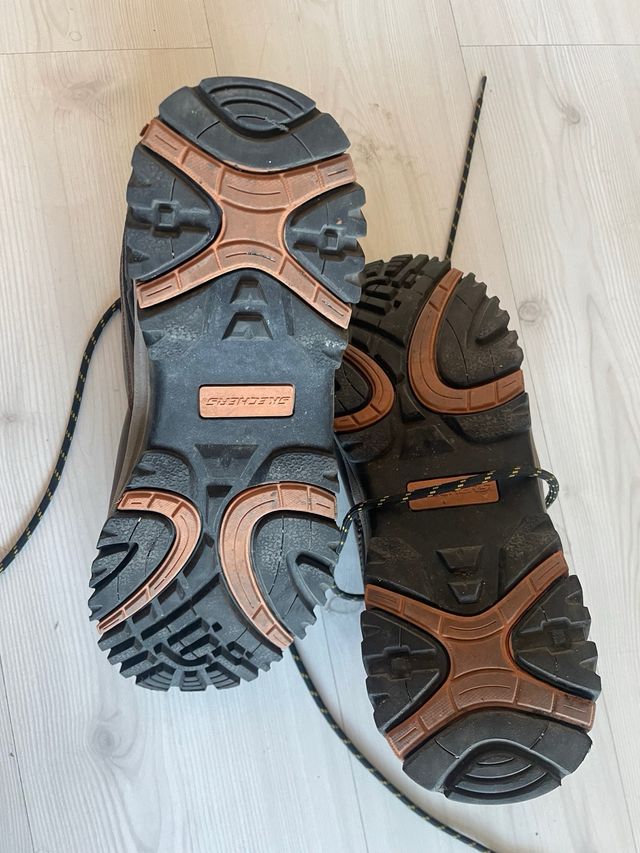 Botas Trekking Skechers Impermeables Marrones