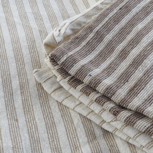 Manta fina bege e marrom