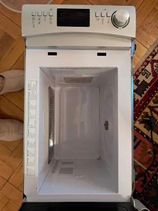 Microondas Candy 25L Poco Uso