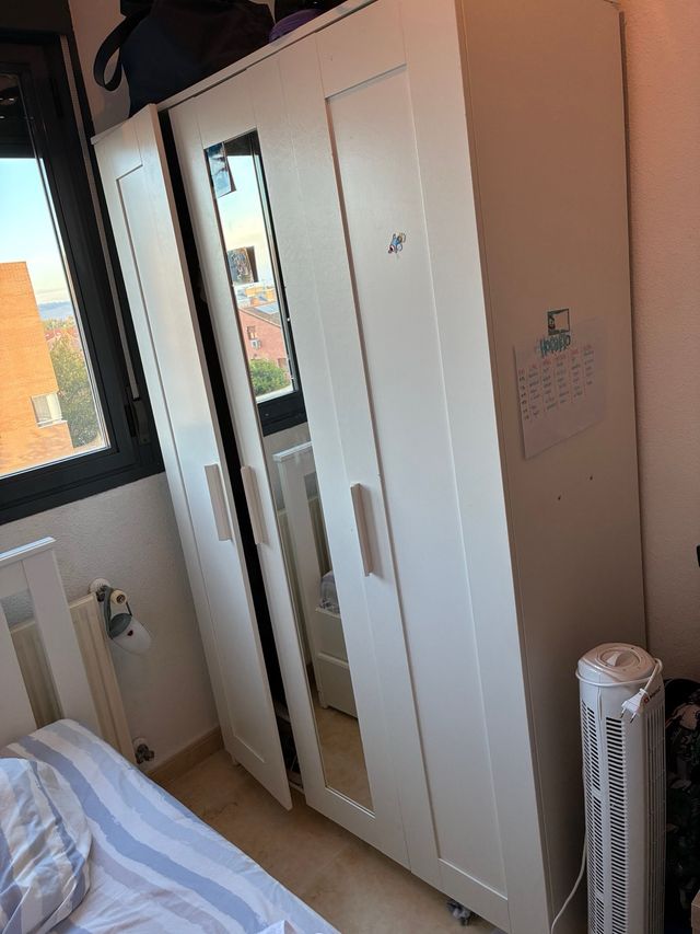 Guarda-roupa de 3 portas branco em madeira