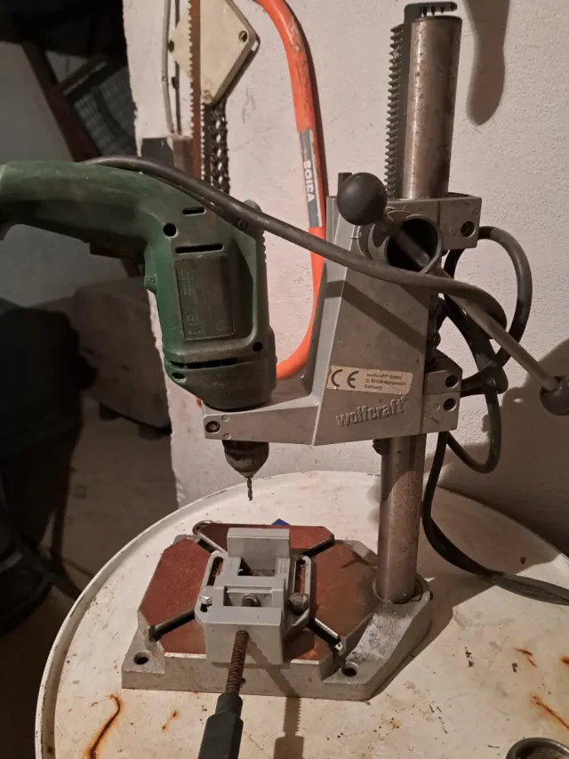 Taladro Bosch PSB 420-2 con columna