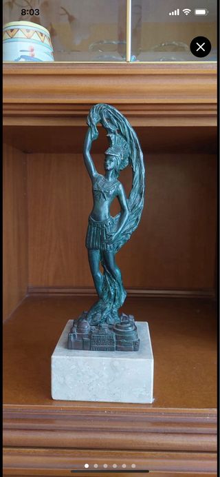 Estatua de Bronce y Marmol