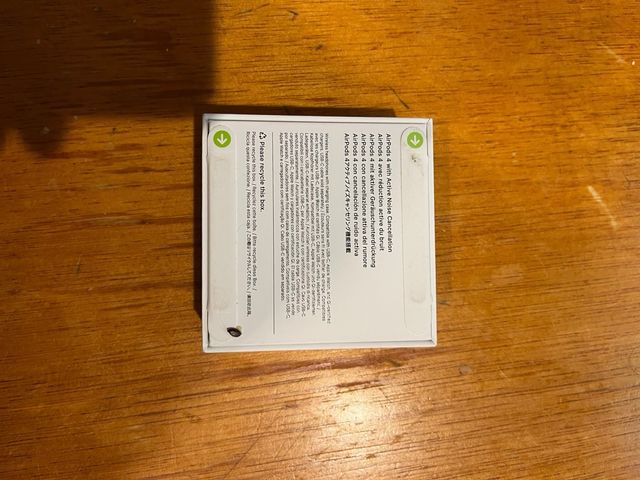 AirPods 4 con cancelación de ruido