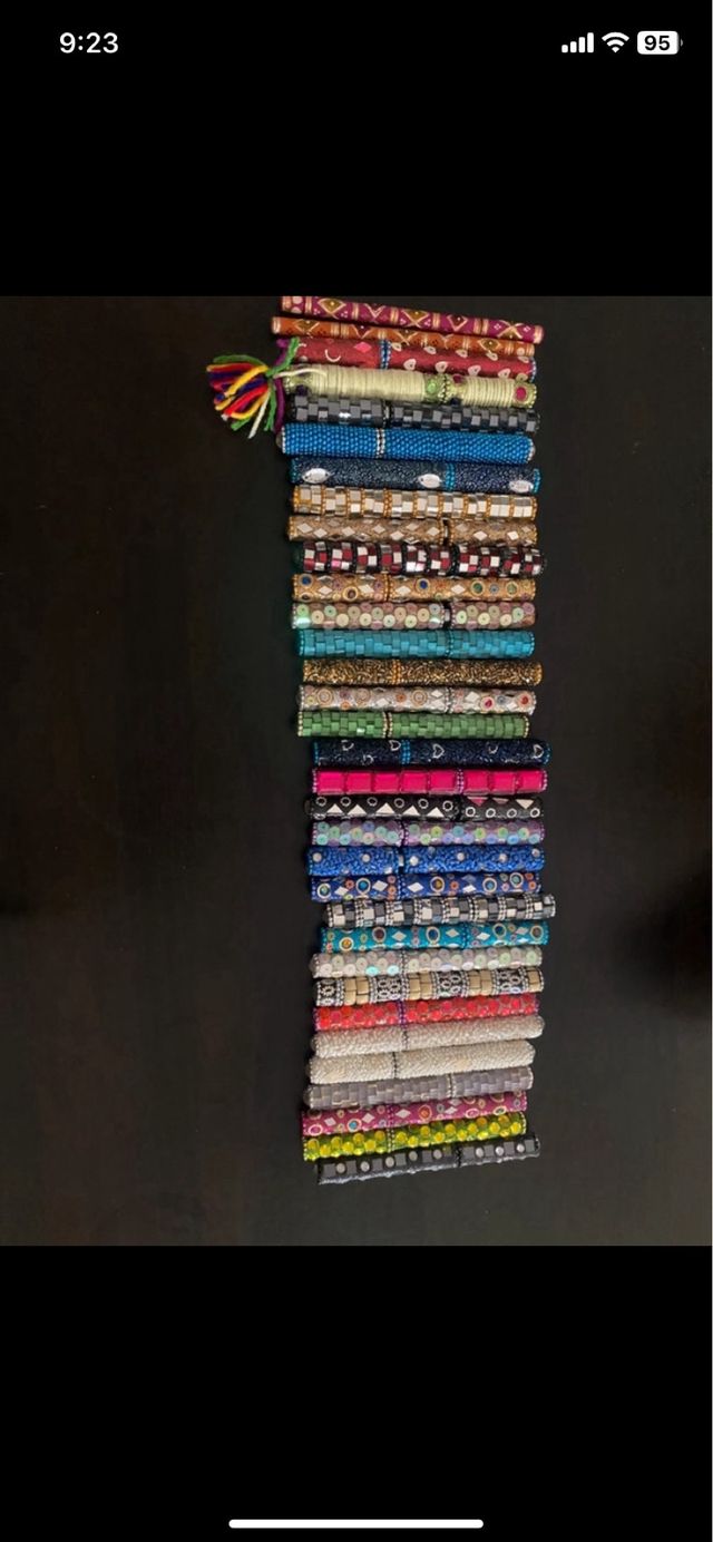 Colección de bolígrafos decorados