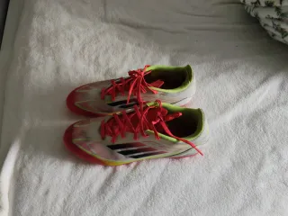 Botas de fútbol Adidas F50 Talla 42