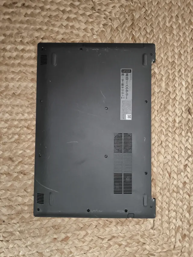 Lenovo IdeaPad 330-15IKB #1