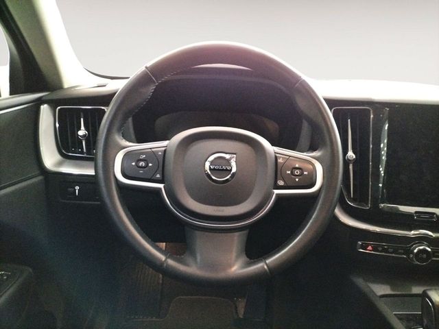 Volvo XC60 B4 Momentum Pro 2WD