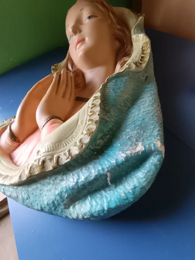 Imagen Virgen rezando