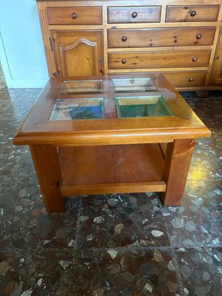 Mesa de madera (buena)
ancho 73 alto 46 
