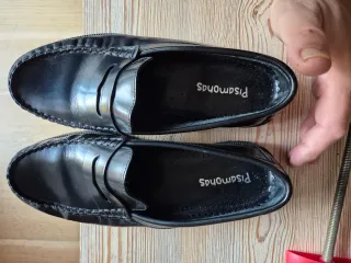 Zapatos Pisamonas niño/a negros talla 39