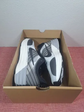 NIKE LUNAR T47.5