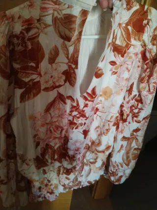 Blusa Guess floral manga larga