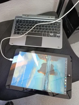 Tablet Windows 10 con Teclado