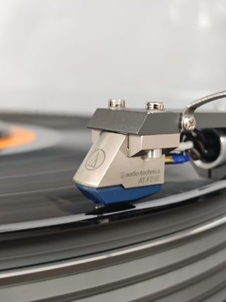 Cápsula Audio-Technica AT-F2 MC + Cabezal AT-LH11H
