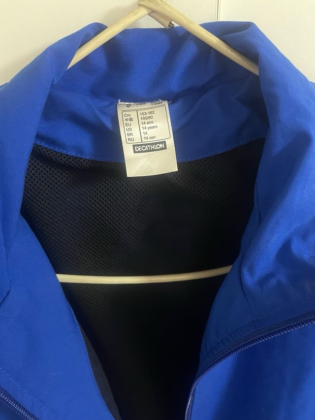 chaqueta chándal domyos.TALLA 14 AÑOS