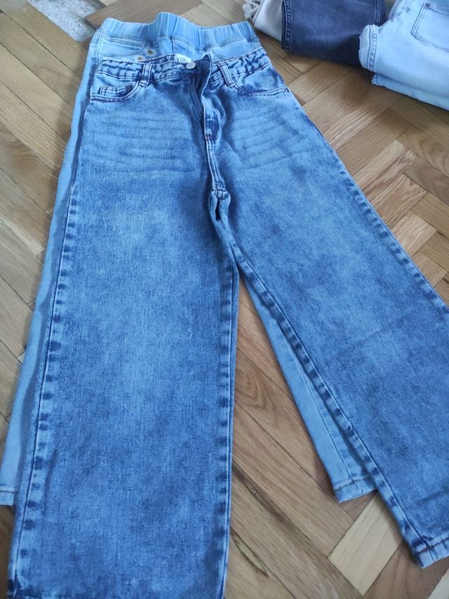 3 Jeans Niña Talla 9-10 (Zara, Desigual)