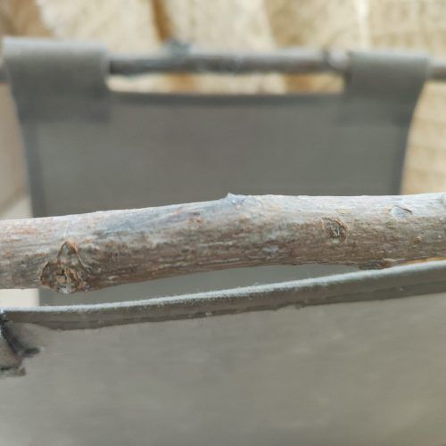 Revistero rústico madeira e tela