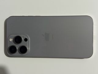 iPhone 15 Pro Max Gris/Plata