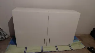 Mueble de pared blanco madera