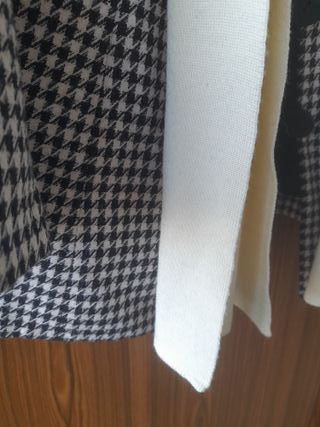 Chaqueta cuadros blanco y negro+ bufanda gratis 