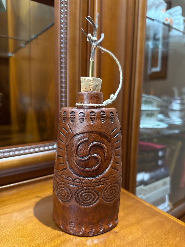 Botella cerámica artesanal celta