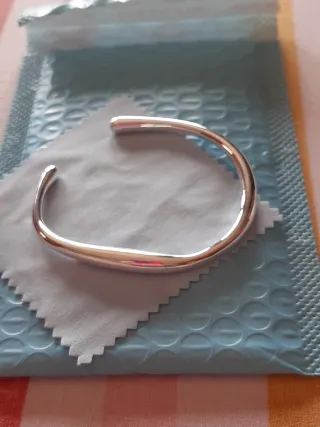 Pulsera plata forma irregular nueva