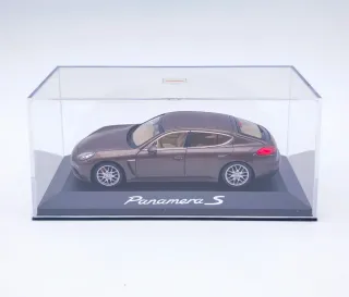 PORSCHE PANAMERA S 1:43 MINICHAMPS