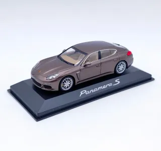 PORSCHE PANAMERA S 1:43 MINICHAMPS