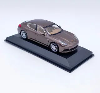 PORSCHE PANAMERA S 1:43 MINICHAMPS