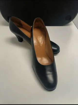 Zapatos salón piel mujer Iturri negros