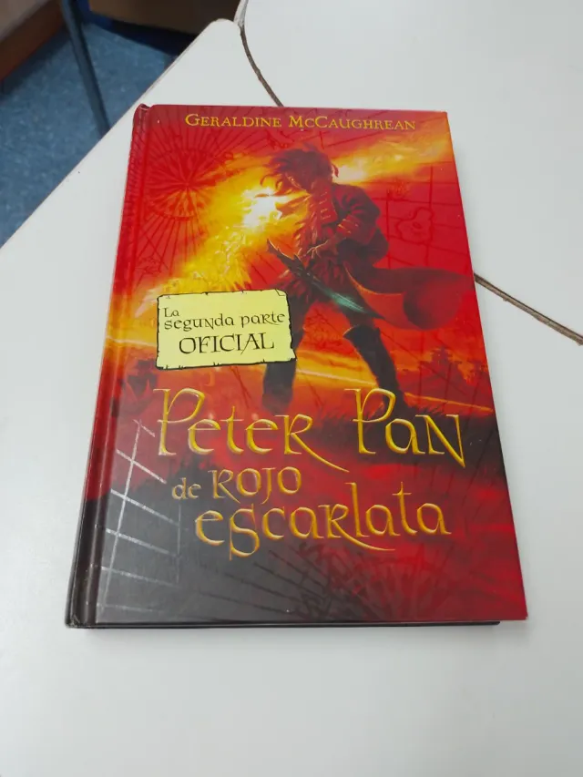 Peter Pan de rojo escarlata (Fuera de colección...