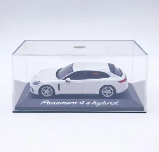 PORSCHE PANAMERA 4 E-HYBRID 1:43 MINICHAMPS