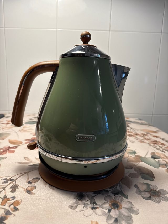 Hervidor Delonghi Verde Vintage