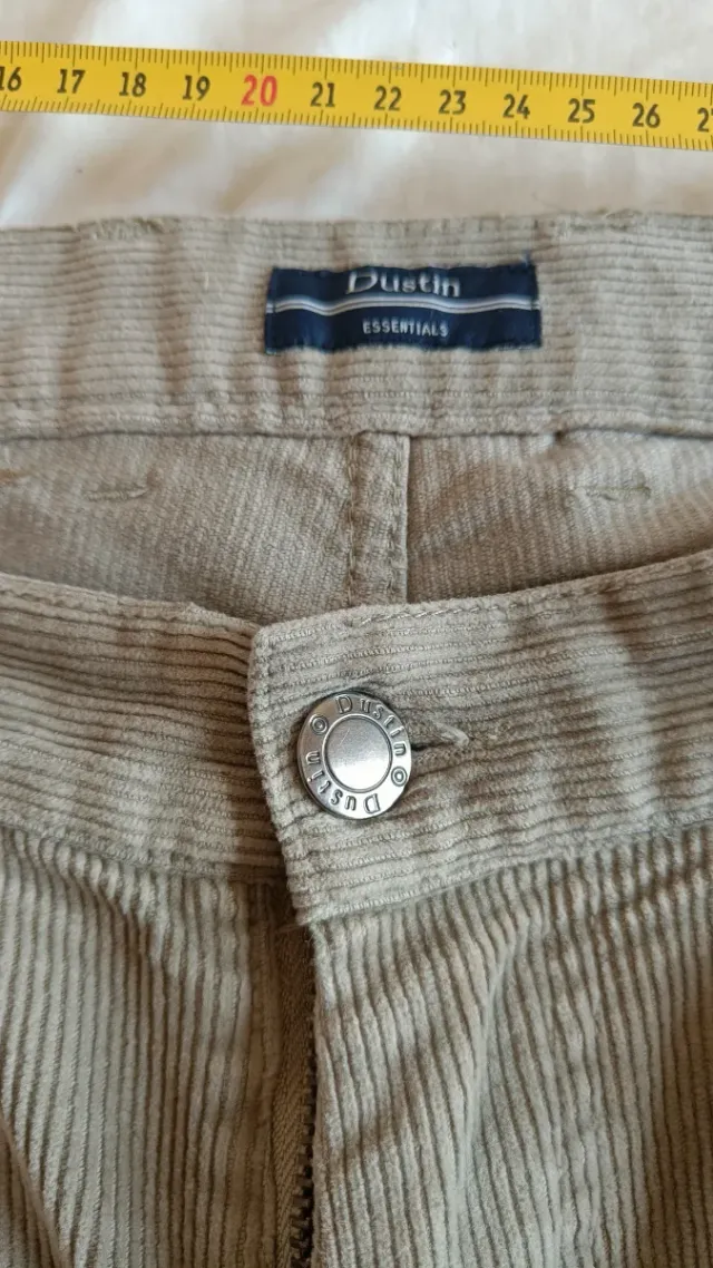 Pantalón pana fina Dustin