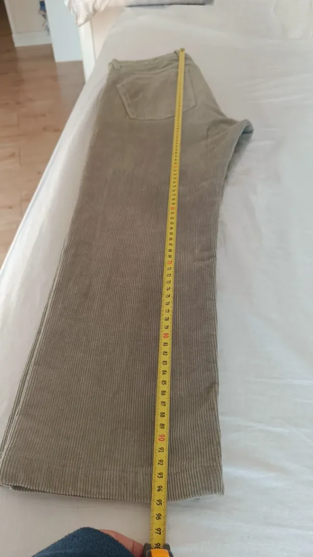 Pantalón pana fina Dustin