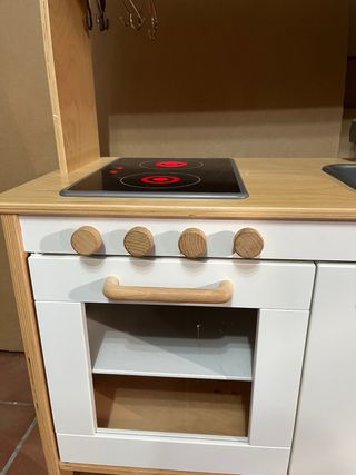 Cocinita Ikea + nevera madera