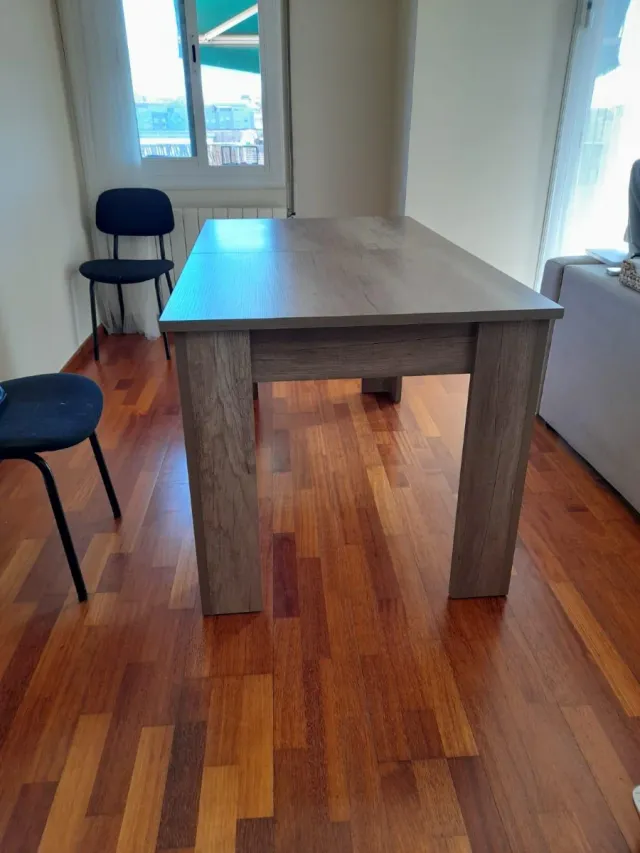 Mesa de comedor moderna madera