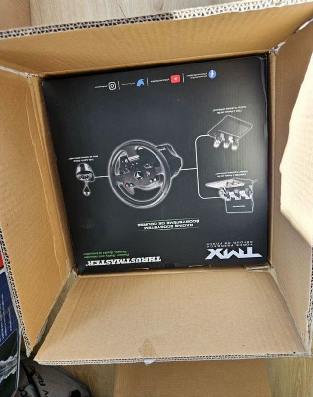 Volante Thrustmaster TMX Force Feedback + Pedales