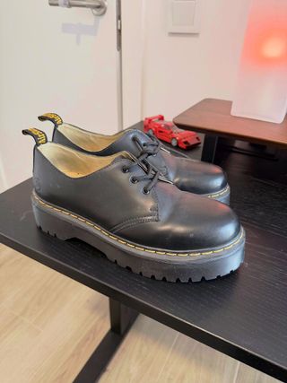 Zapatos Dr. Martens negros