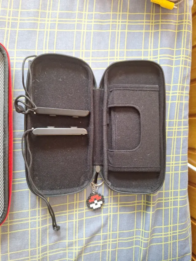 NINTENDO SWITCH MÁS ACESORIOS DE REGALO