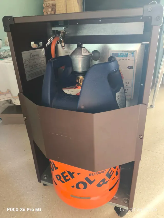 Estufa de Gas Llama Azul HIEMS H4200