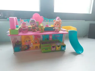 Guardería Pin y Pon + coche y moto con sidecar