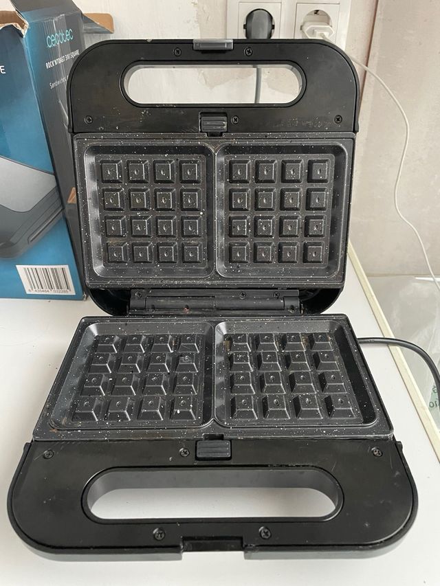 Tostadora Cecotec 3 en 1