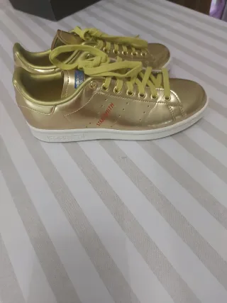 Zapatillas Adidas Doradas