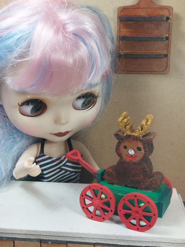 Juguete Navidad Blythe Escala 1:6 con Ruedas