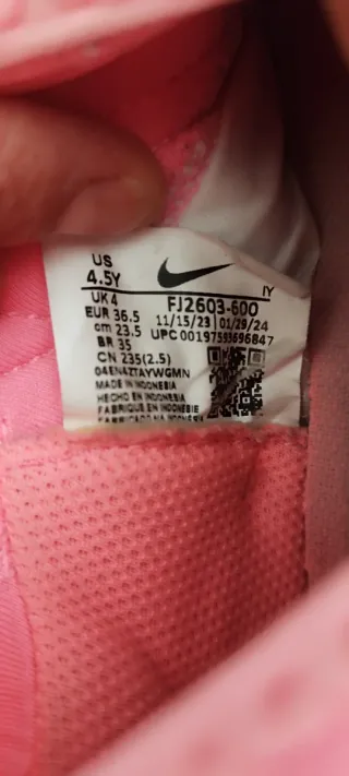 Botas de fútbol Nike Rosa