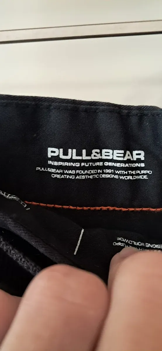Pantalón Pull&Bear Talla 42 Negro